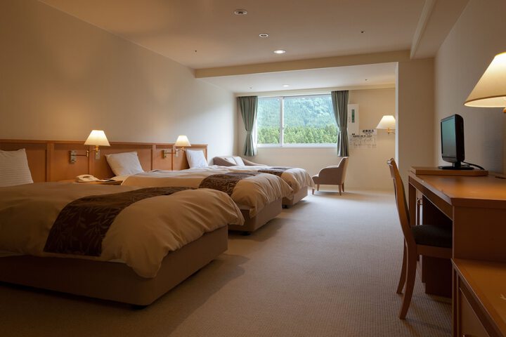 Room 5 of 39