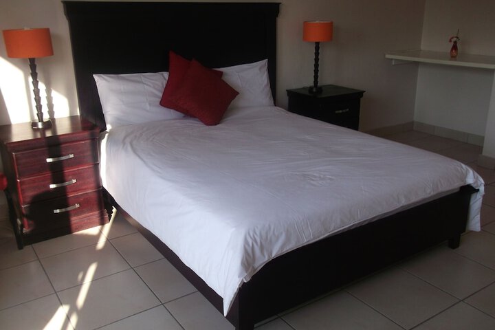 Room 5 of 28