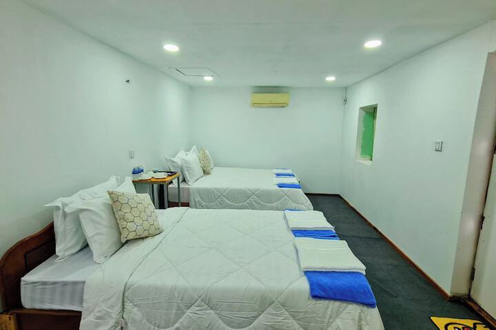 Room 5 of 70