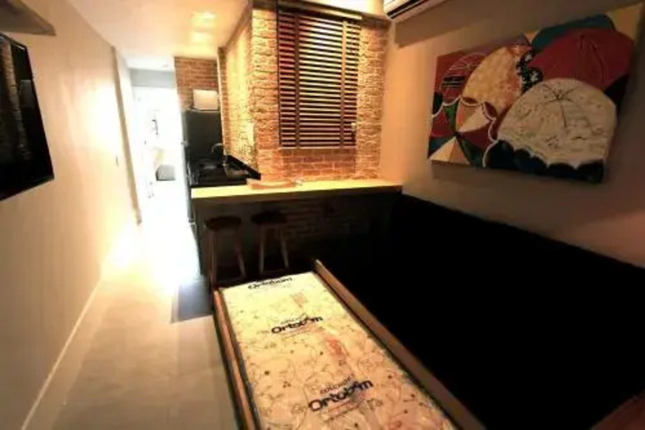 Room 3 of 12