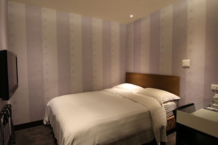 Room 20 of 65