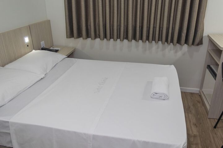 Room 3 of 63