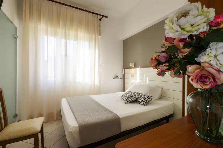 Room 34 of 115