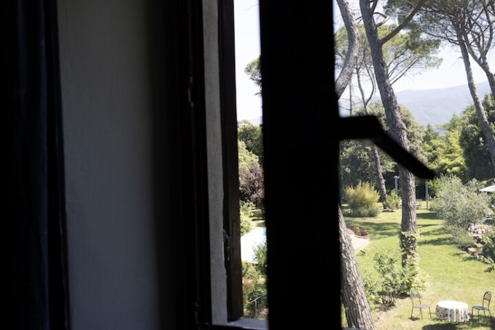 Room 15 of 34