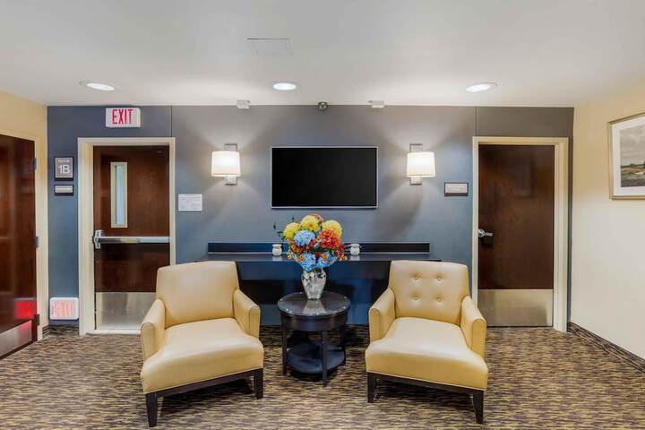 Hotel Interior 5 of 34