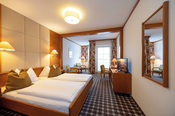 Room 47 of 98