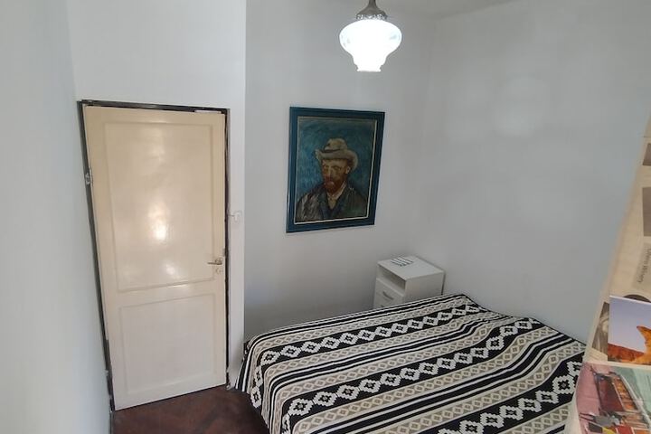 Room 3 of 9