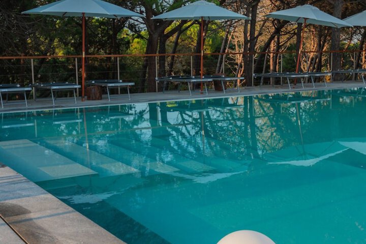 Pool 33 of 134