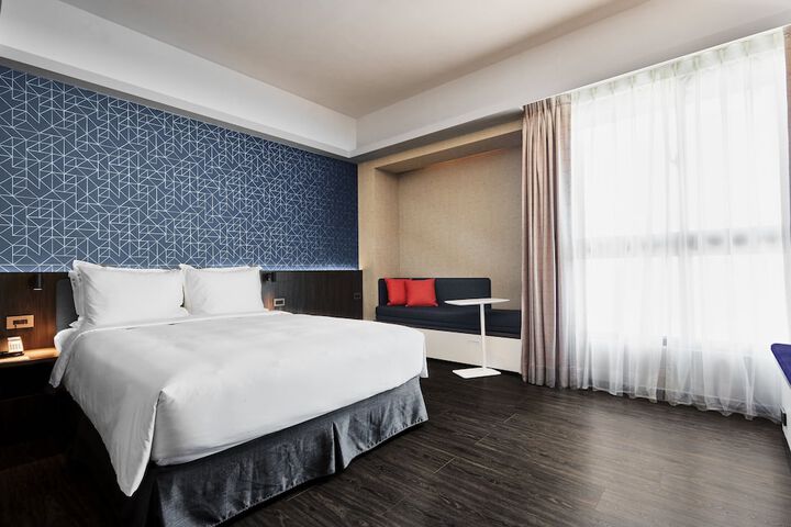 Room 14 of 46
