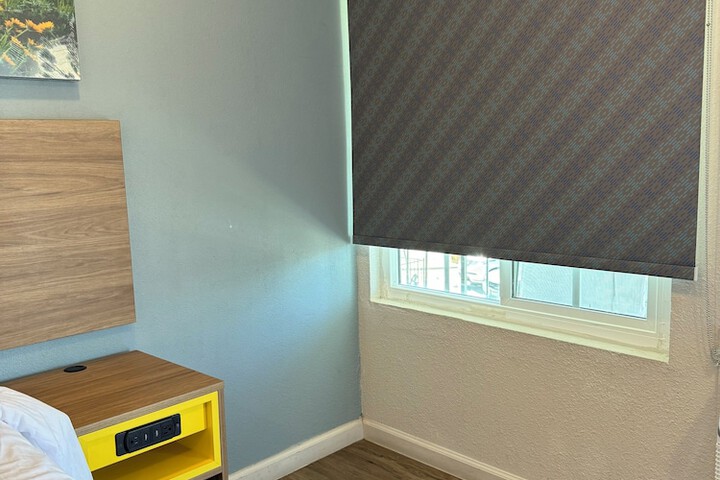 Room 9 of 40