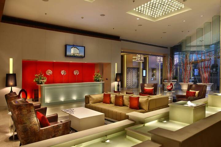 Hotel Lobby