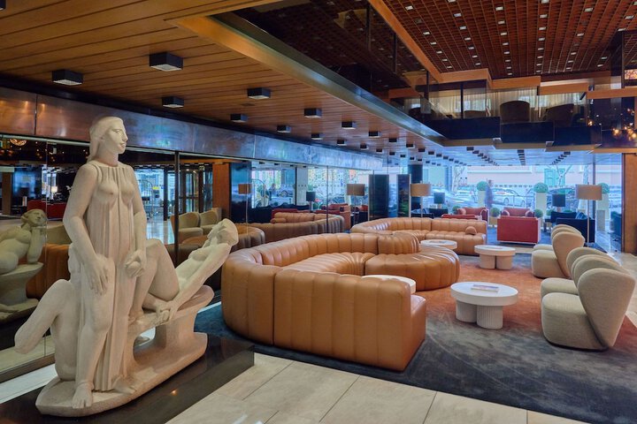 Entrance & Lobby
