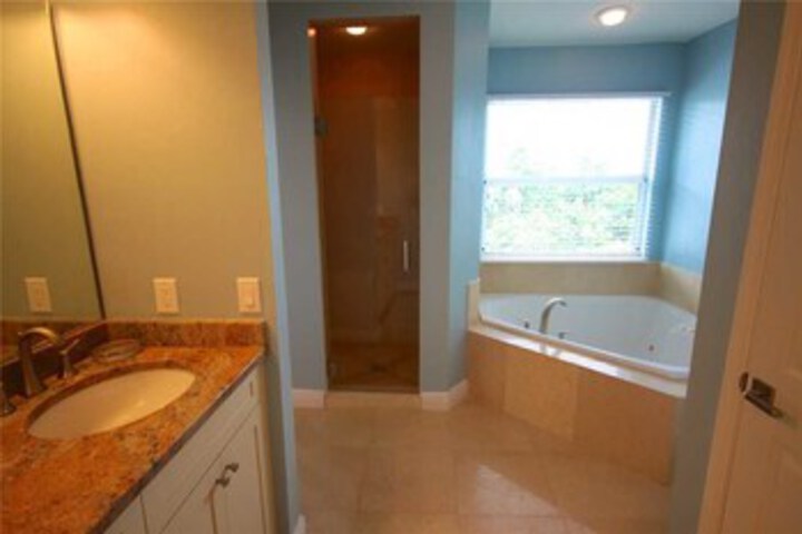 Room 5 of 20