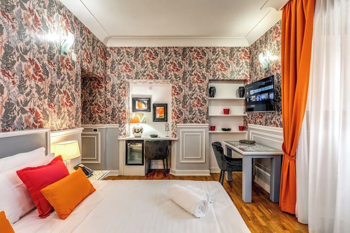 Room 19 of 116