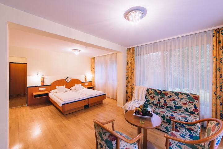 Room 3 of 31