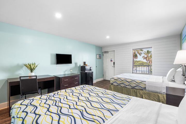 Room 20 of 120