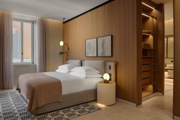 Room 12 of 95