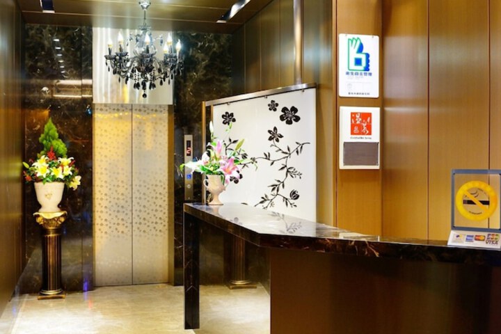Hotel 3 of 81