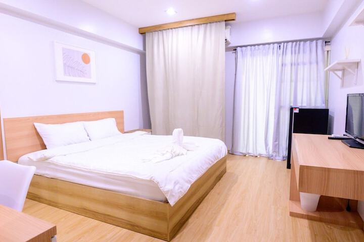 Room 3 of 50