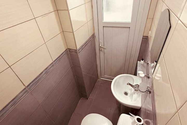 Room 26 of 32