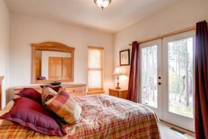 Room 7 of 28