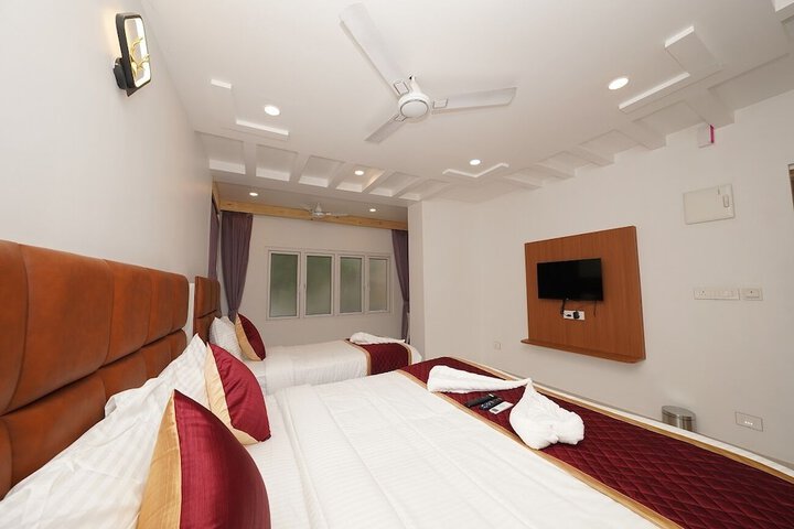 Room 12 of 52