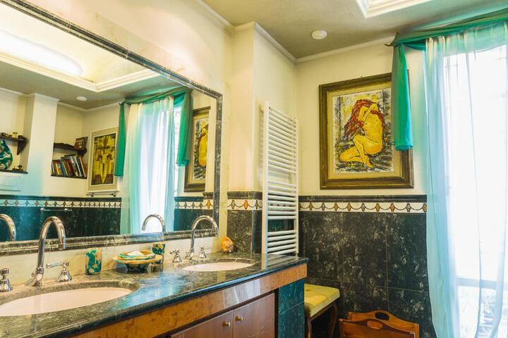 Clean Restrooms