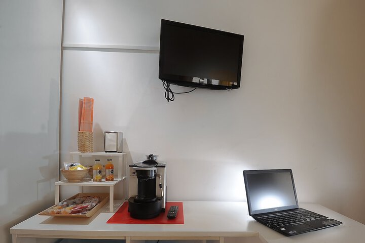 Room 9 of 36
