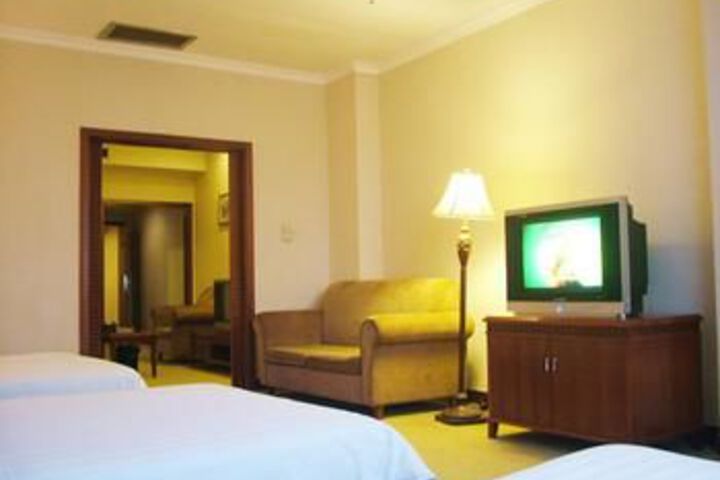 Room 2 of 13