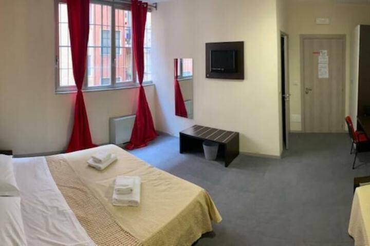 Room 20 of 36