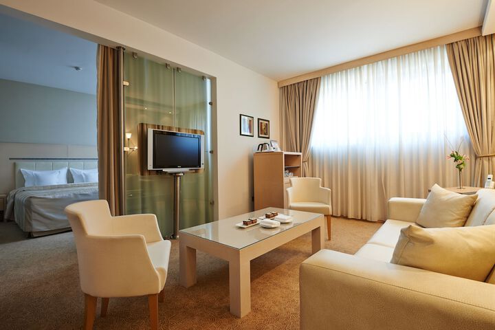Room 49 of 134