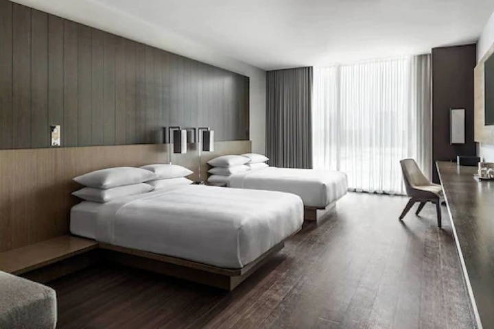 Room 5 of 47