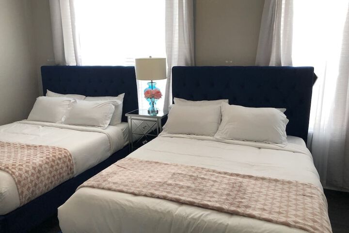 Room 12 of 66