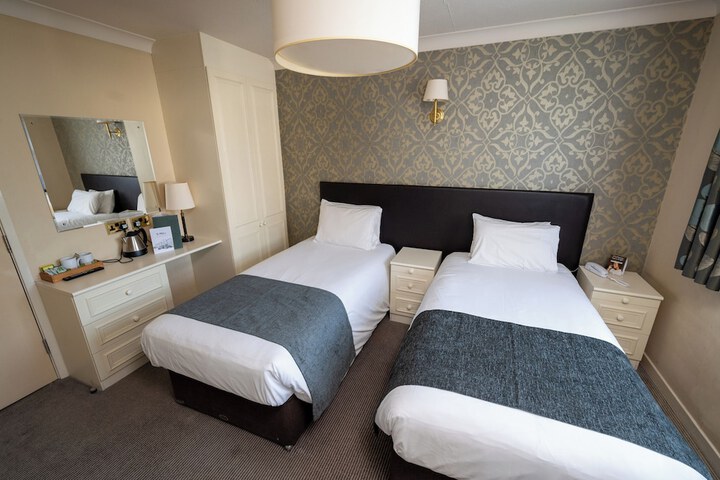 Room 20 of 49