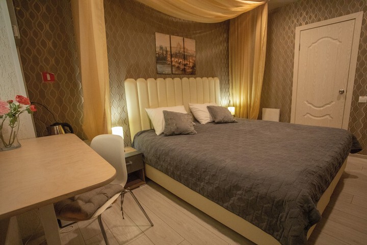 Room 17 of 61