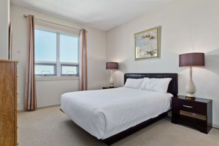 Room 6 of 19