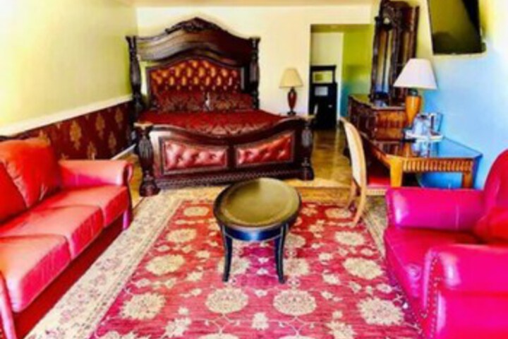 Room 47 of 64