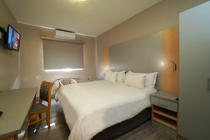 Room 16 of 22