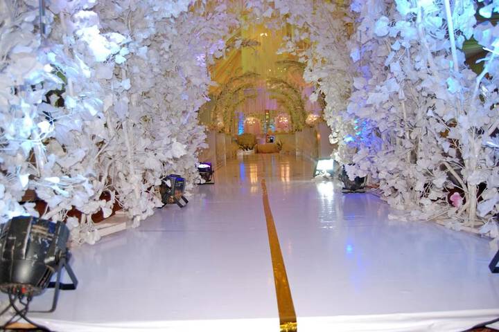 Ballroom/Hall 42 of 52