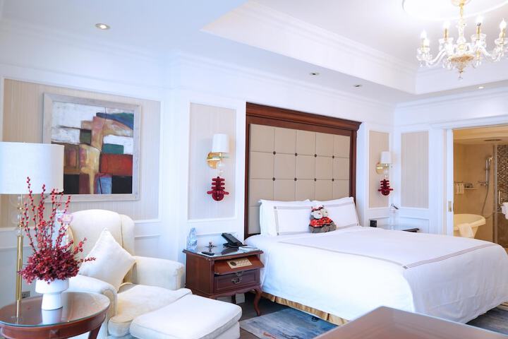 Room 97 of 378