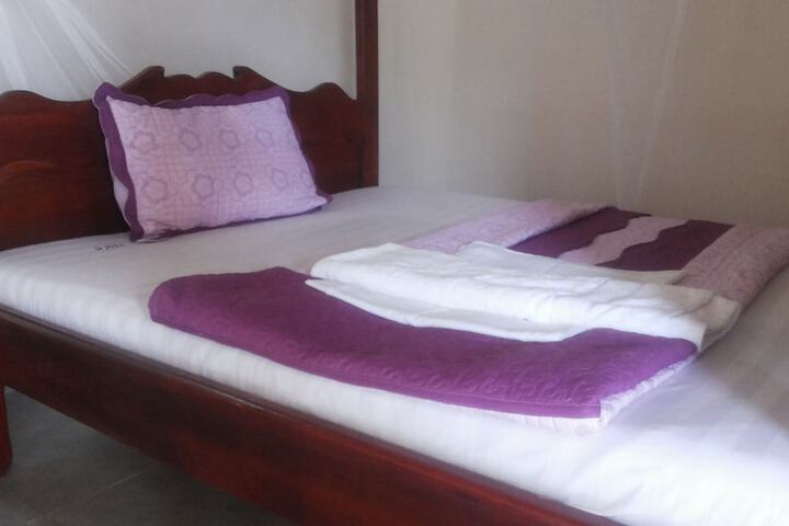 Room 14 of 63