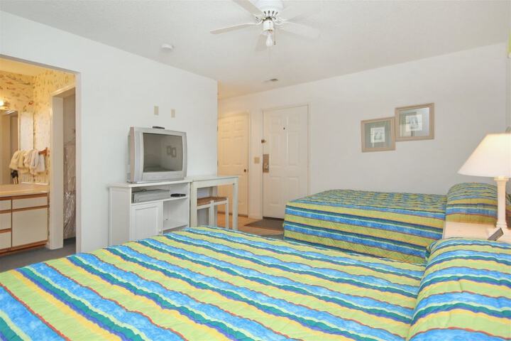 Room 2 of 25