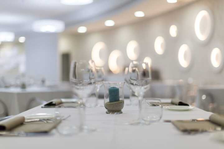 Dining 40 of 107