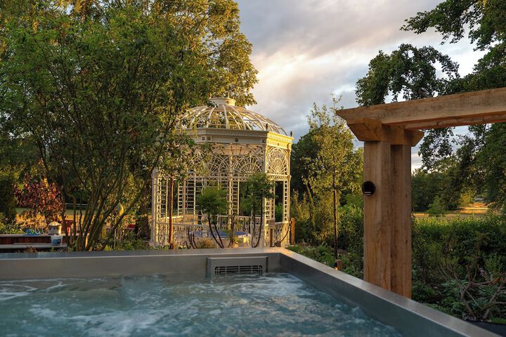 Pool 56 of 103