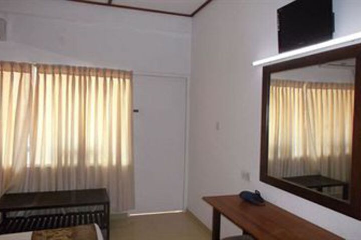 Room 26 of 42