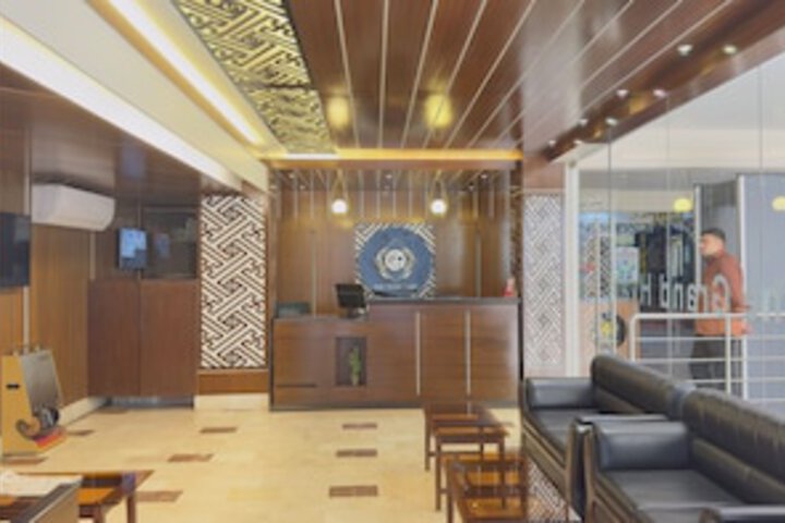 Hotel Interior 4 of 117