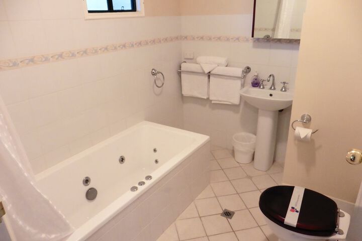 Room 17 of 22