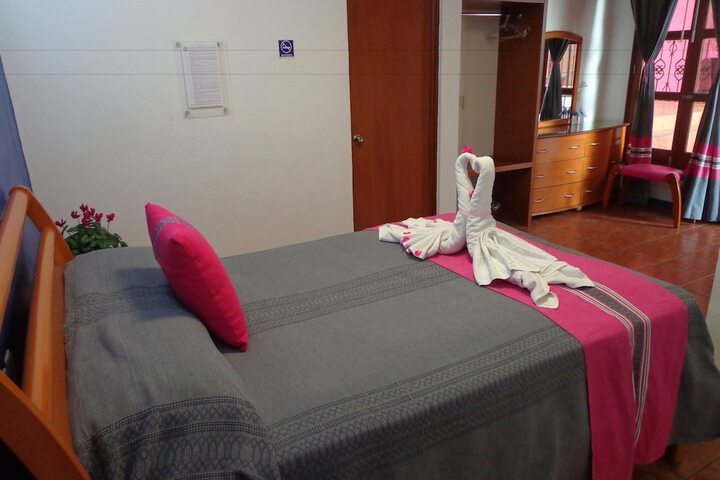 Room 8 of 117