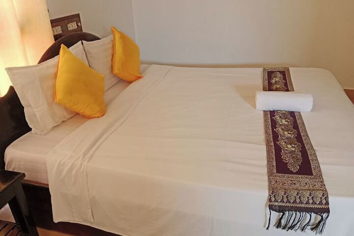 Room 5 of 27
