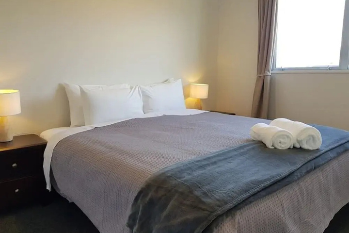 Room 3 of 12